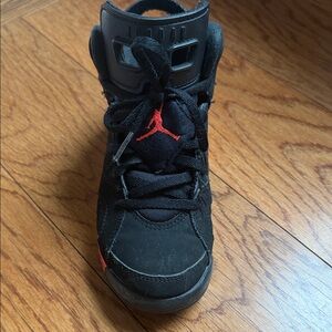 Jordan Kids Black and Red Sneakers